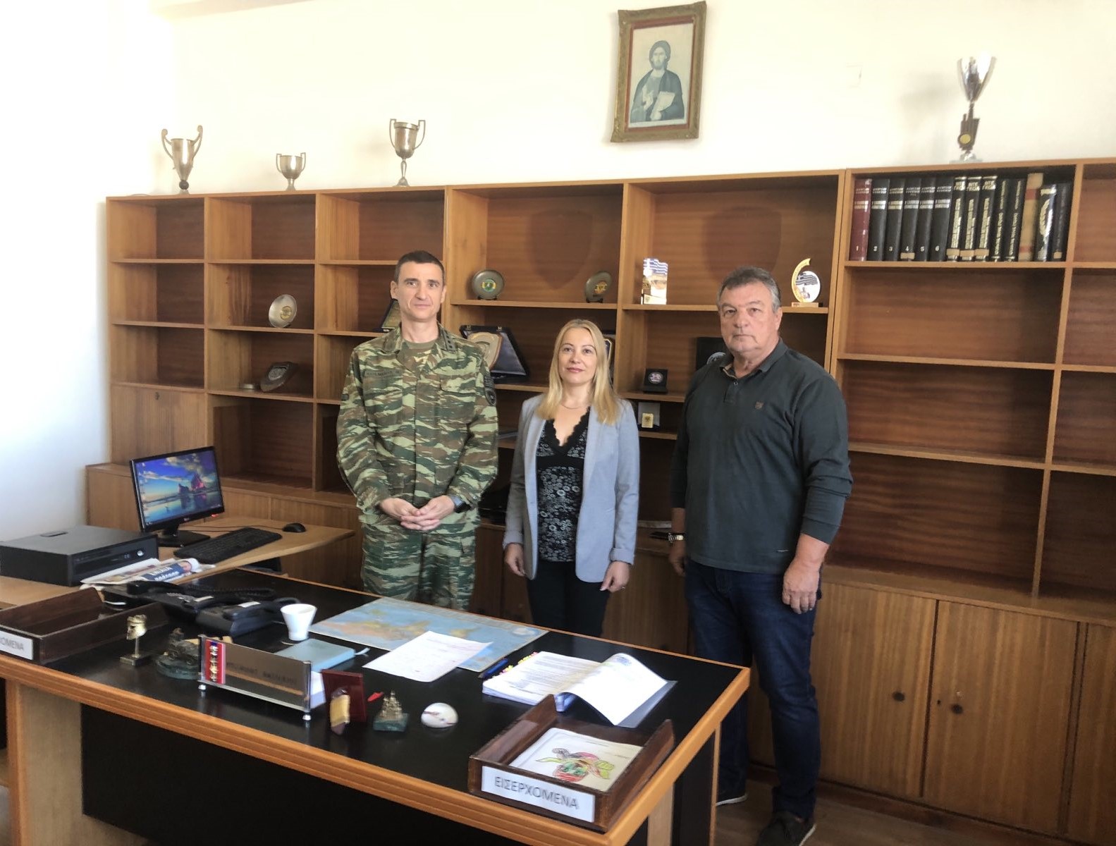 ΔΩΡΕΕΣ ΑΠΟ ΤΗ ΣΕΤΤΗΛ ΣΤΗ ΒΙΒΛΙΟΘΗΚΗ ΠΥΡΓΟΥ 1 ΔΩΡΕΕΣ ΑΠΟ ΤΗ ΣΕΤΤΗΛ ΣΤΗ ΒΙΒΛΙΟΘΗΚΗ ΠΥΡΓΟΥ