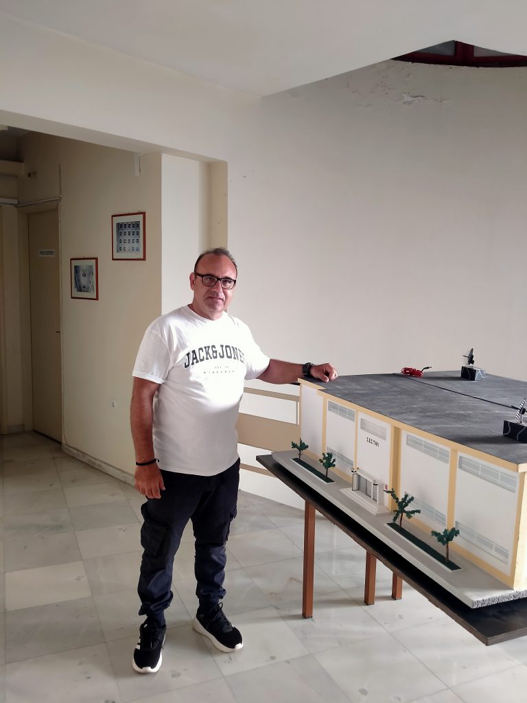 ΔΩΡΕΕΣ ΑΠΟ ΤΗ ΣΕΤΤΗΛ ΣΤΗ ΒΙΒΛΙΟΘΗΚΗ ΠΥΡΓΟΥ 2 ΔΩΡΕΕΣ ΑΠΟ ΤΗ ΣΕΤΤΗΛ ΣΤΗ ΒΙΒΛΙΟΘΗΚΗ ΠΥΡΓΟΥ