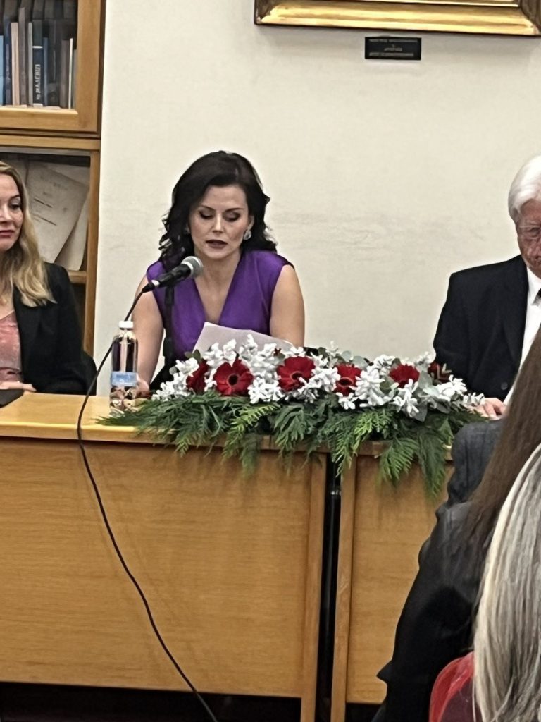 Παρουσίαση βιβλίου της ποιήτριας Κωνσταντίνας Βασιλακοπούλου στην Βιβλιοθήκη μας 2 Παρουσίαση βιβλίου της ποιήτριας Κωνσταντίνας Βασιλακοπούλου στην Βιβλιοθήκη μας