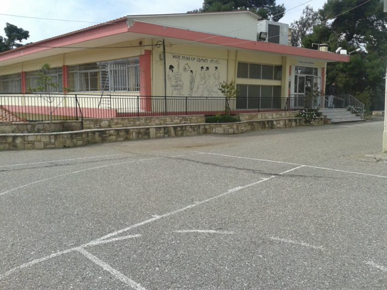 ΕΠΙΣΚΕΨΗ ΤΟΥ ΓΕΛ ΚΡΕΣΤΕΝΩΝ ΣΤΗ ΒΙΒΛΙΟΘΗΚΗ ΜΑΣ 19 ΕΠΙΣΚΕΨΗ ΤΟΥ ΓΕΛ ΚΡΕΣΤΕΝΩΝ ΣΤΗ ΒΙΒΛΙΟΘΗΚΗ ΜΑΣ