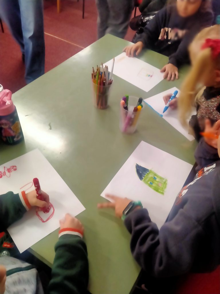 Μια μαγική εξερεύνηση στη Βιβλιοθήκη μας από τους μικρούς μαθητές του 4ου Νηπιαγωγείου Πύργου! 2 Μια μαγική εξερεύνηση στη Βιβλιοθήκη μας από τους μικρούς μαθητές του 4ου Νηπιαγωγείου Πύργου!