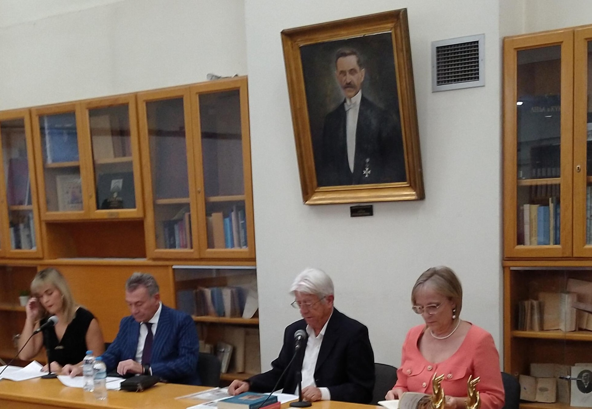 Συνάντηση Ιταλών και Ηλείων ποιητών στη Δημόσια Κεντρική Βιβλιοθήκη Πύργου 1 Συνάντηση Ιταλών και Ηλείων ποιητών στη Δημόσια Κεντρική Βιβλιοθήκη Πύργου